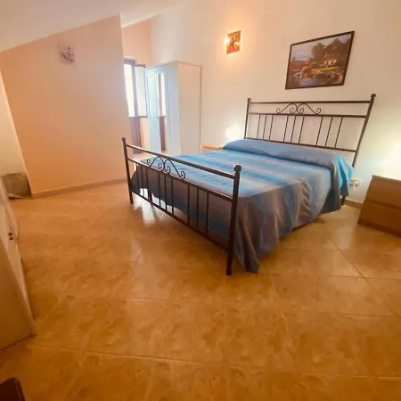 Azienda Vitivinicola Sergio Del Casale 3*