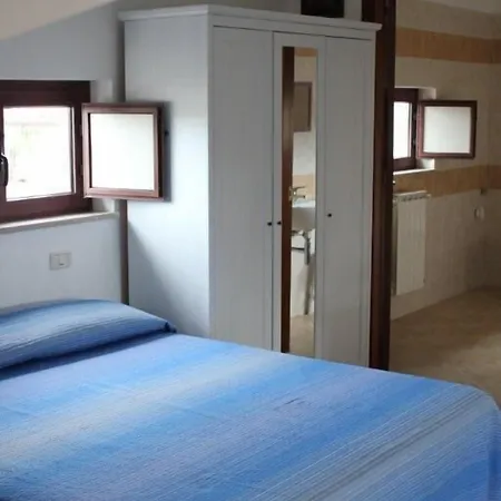 Azienda Vitivinicola Sergio Del Casale 3* Vasto