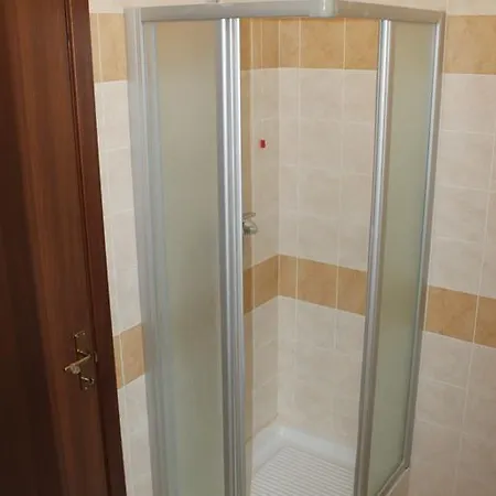 Azienda Vitivinicola Sergio Del Casale 3*