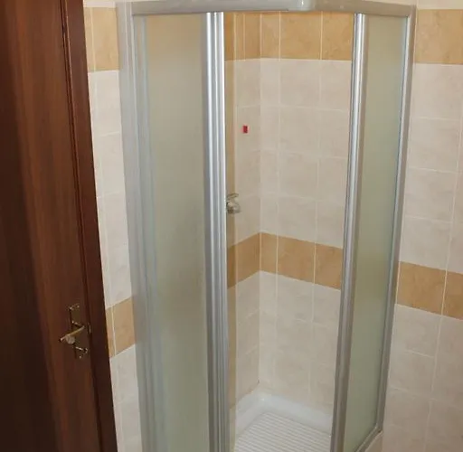 Azienda Vitivinicola Sergio Del Casale 3*